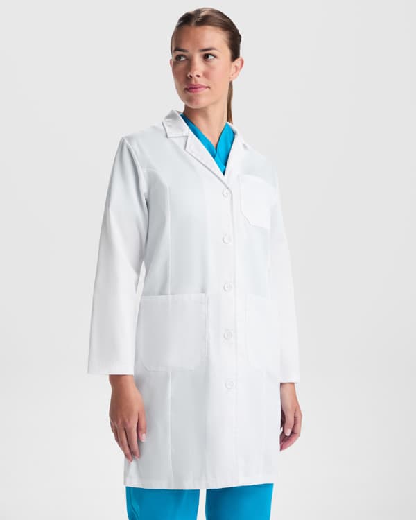 Bata VACCINE WOMAN